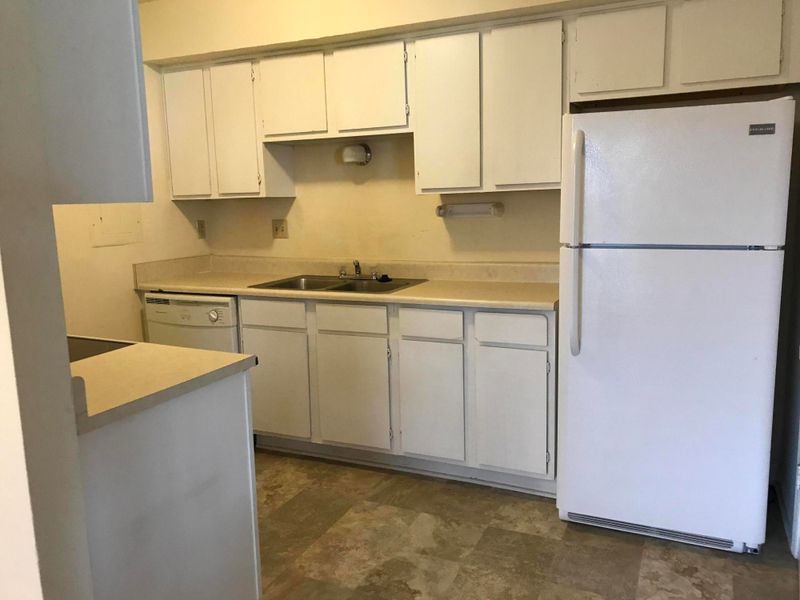 2494 Etiwan Ave #D8, Charleston, SC 29414