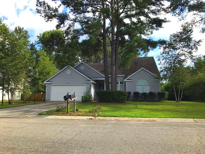 122 St Awdry St, Summerville, SC 29485