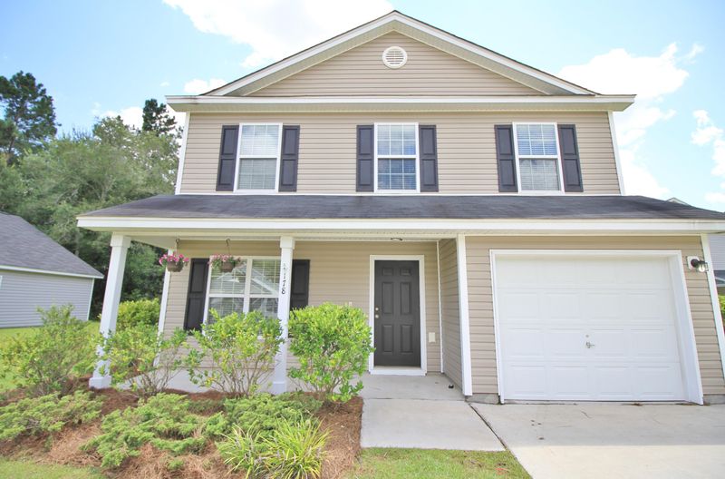 178 Blackstone Dr, Moncks Corner, SC 29461