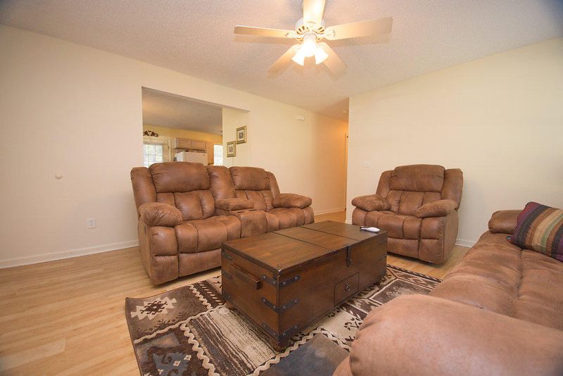 19 Craig Ct, Summerville, SC 29483