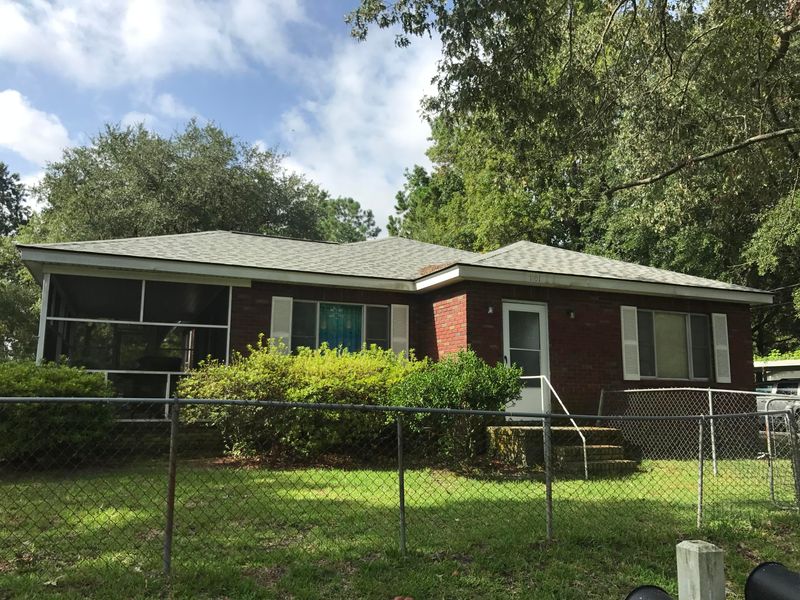 1101 Berkeley St, Hanahan, SC 29410