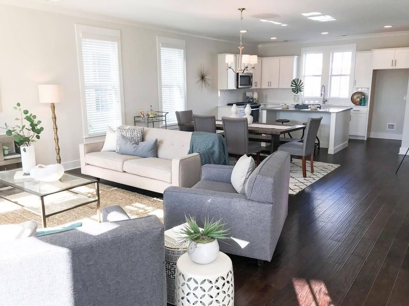 1646 Indy Dr, North Charleston, SC 29405