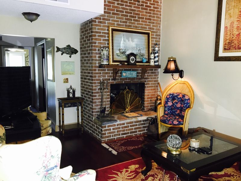 305 Ventura Pl, Mount Pleasant, SC 29464