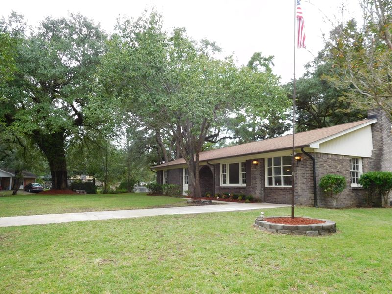 22 Kenilworth Rd, Goose Creek, SC 29445