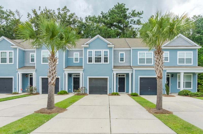 2495 Stadium Dr, North Charleston, SC 29406