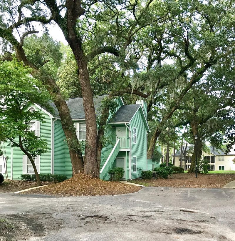 6240 April Pine Cir #904-D, North Charleston, SC 29406