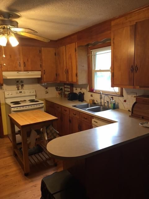 4218 Marilyn Dr, North Charleston, SC 29418