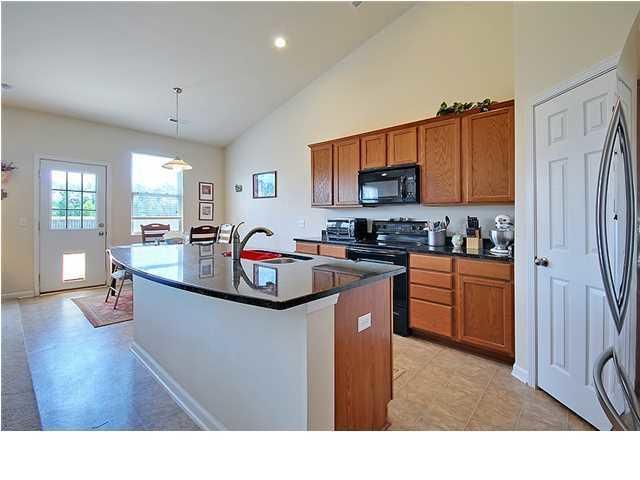 401 Watershed Dr, Goose Creek, SC 29445