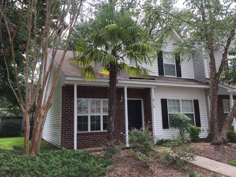 8118 Shadow Oak Dr, North Charleston, SC 29406