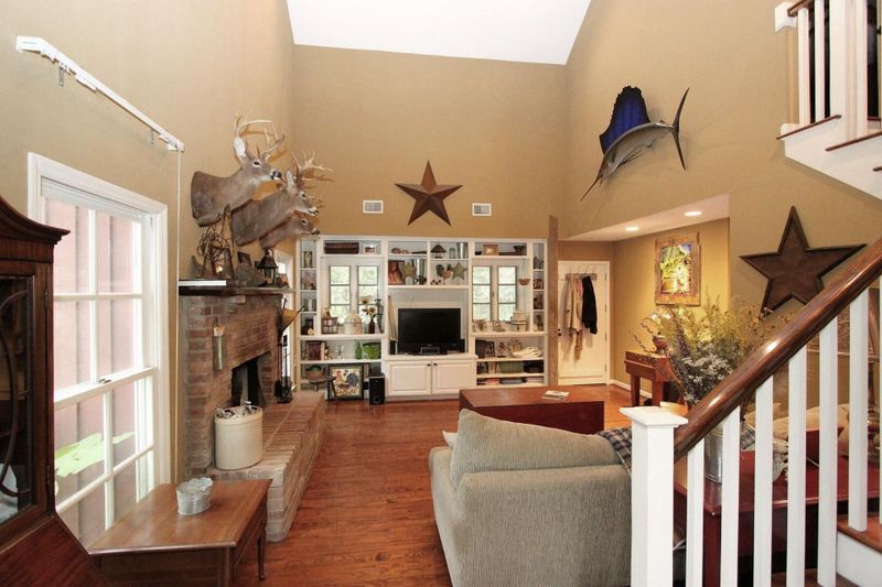 5525 Seewee Rd, Awendaw, SC 29429