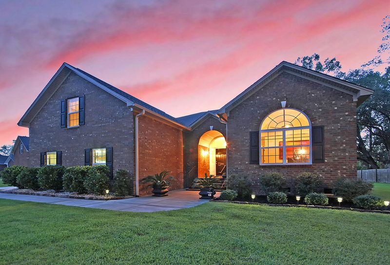5521 Sageborough Dr, North Charleston, SC 29420