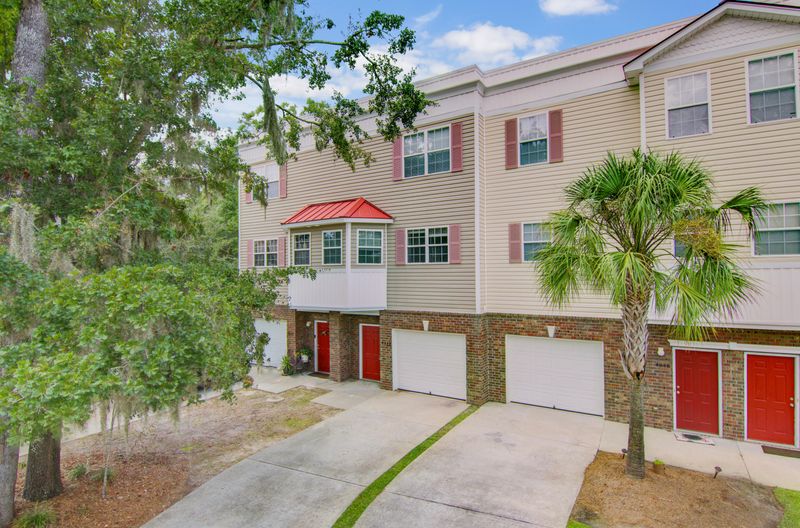 4648 N Palm View Cir, North Charleston, SC 29418