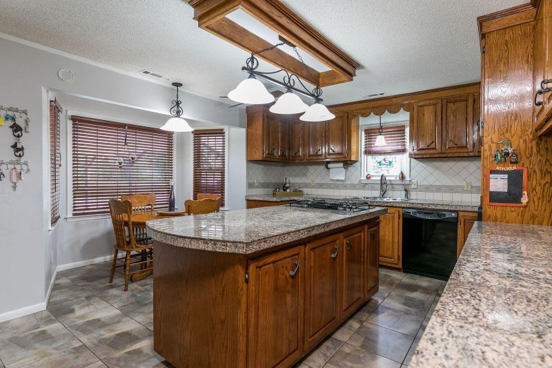 1225 Central Ave, Summerville, SC 29483