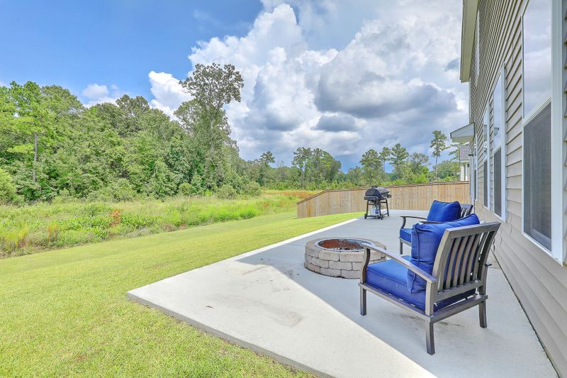 183 Meadow Wood Rd, Summerville, SC 29483