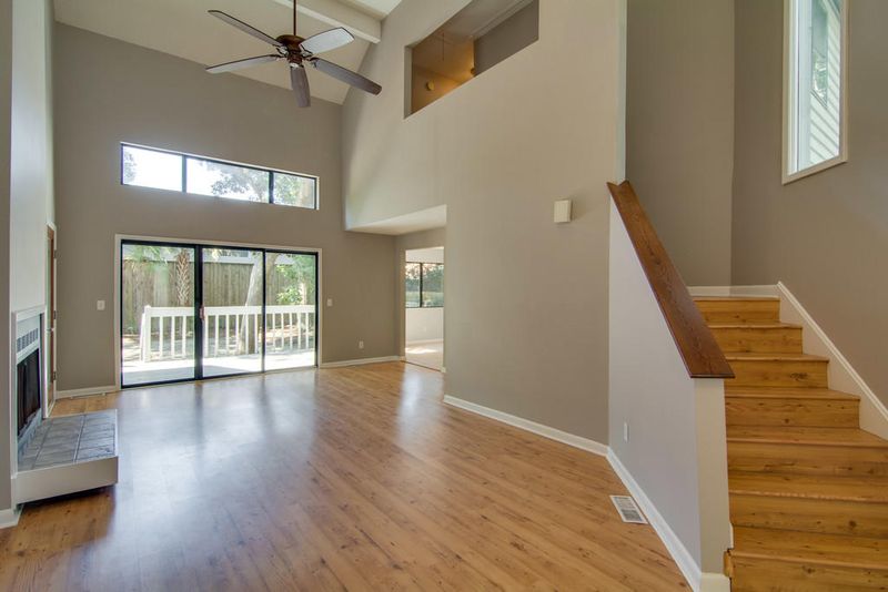 12 Pony Ln, Charleston, SC 29407