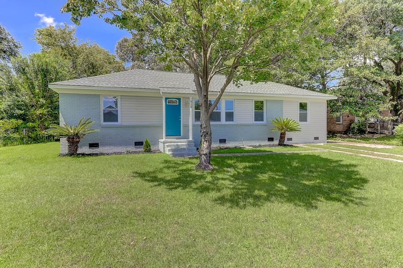 413 Amy Dr, Goose Creek, SC 29445