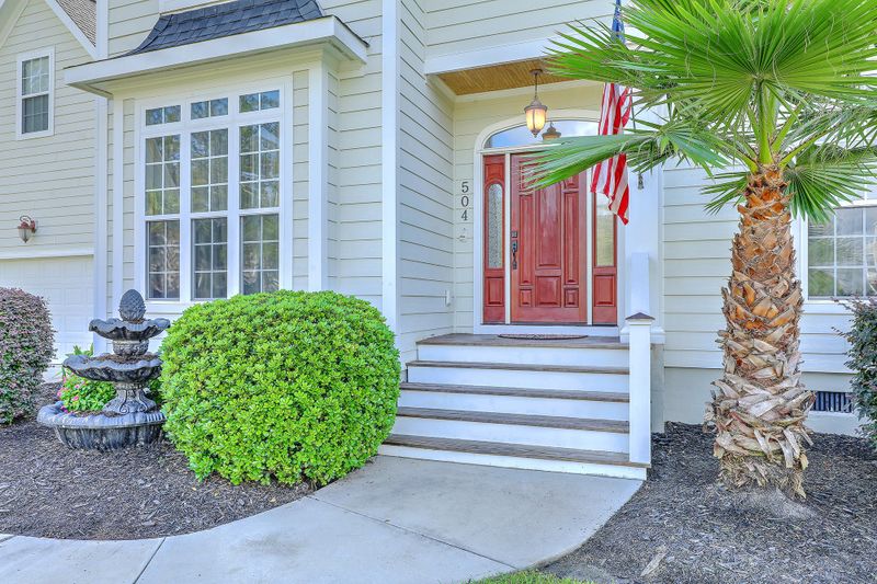 504 Marsh Walk Ct, Summerville, SC 29485