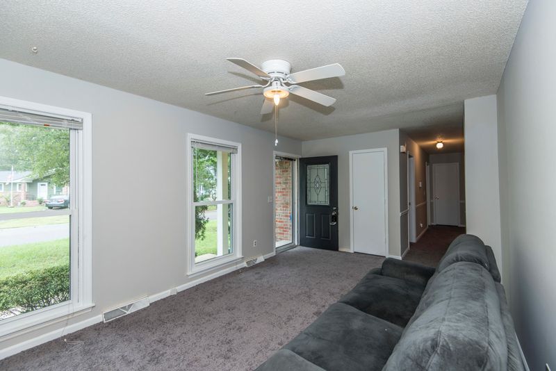 208 Limehouse Dr, Ladson, SC 29456