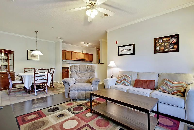 45 Sycamore Ave #214, Charleston, SC 29407