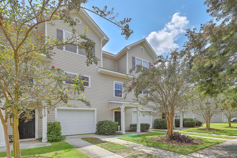 4114 Perrine St, Charleston, SC 29414