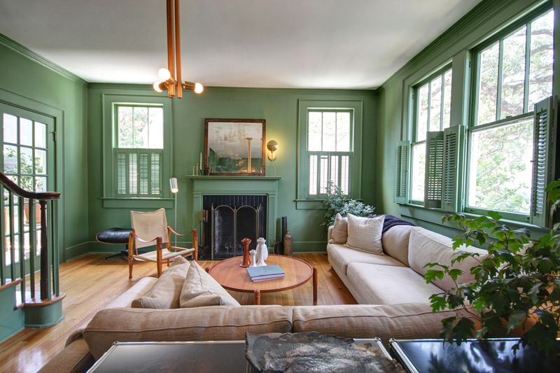 181 Wentworth St, Charleston, SC 29401