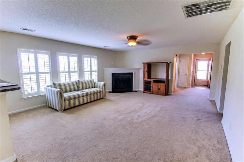 403 Crystal Oaks Ln, Moncks Corner, SC 29461