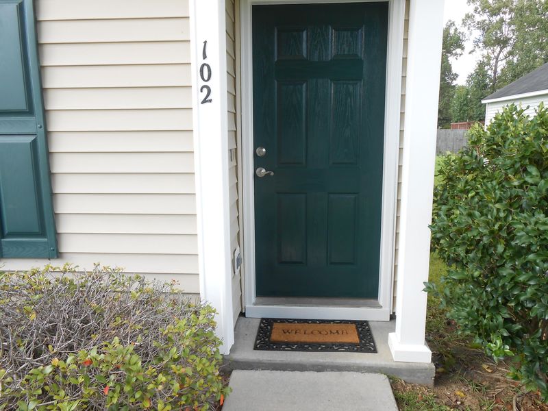 102 Maypop Dr, Goose Creek, SC 29445