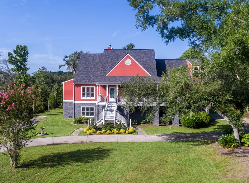 714 Sonny Boy Ln, Johns Island, SC 29455