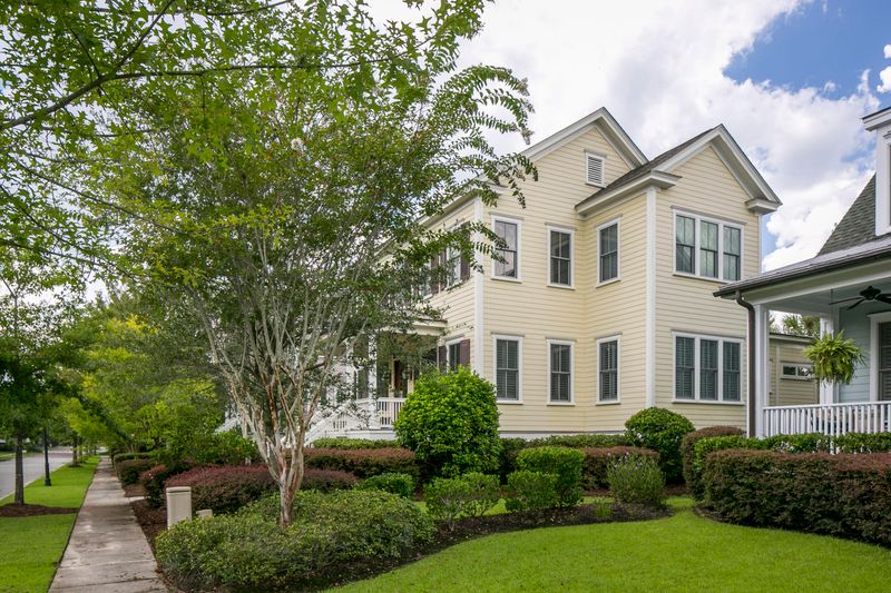 2018 Purcell Ln, Charleston, SC 29492