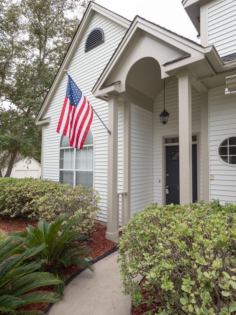 114 Monsarret Ln, Goose Creek, SC 29445