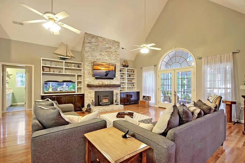 291 Cypress Hill Ln, Ridgeville, SC 29472