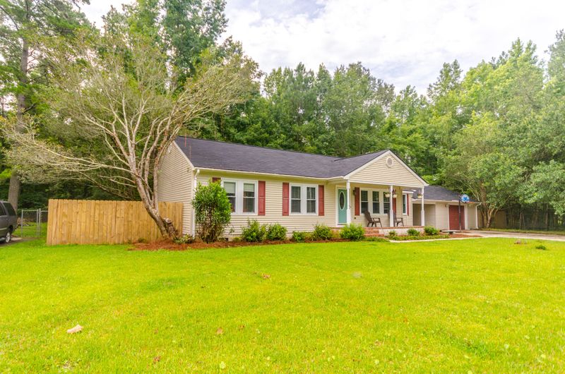 108 Sage Ln, Summerville, SC 29485