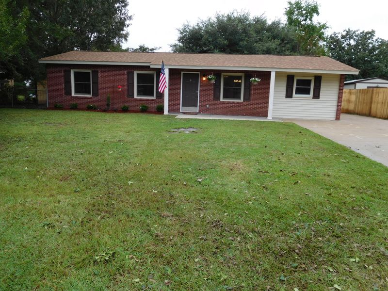 9 Plainfield Ave, Goose Creek, SC 29445