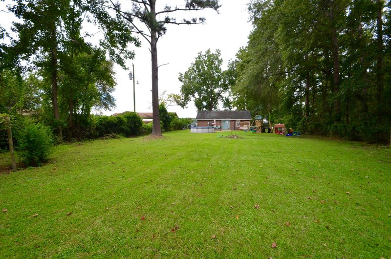 525 Whitesville Rd, Moncks Corner, SC 29461