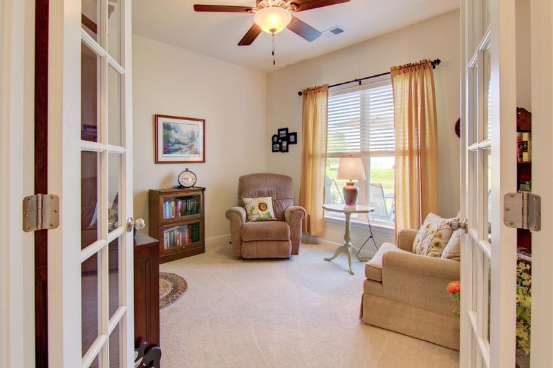 446 Eastern Isle Ave, Summerville, SC 29486
