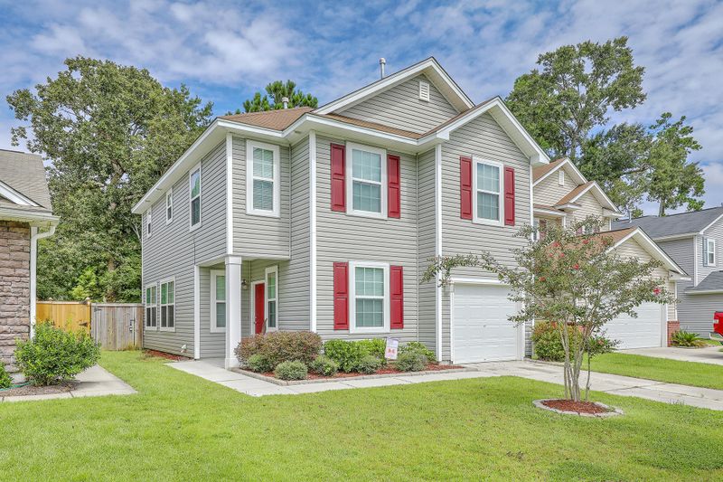 8890 Arbor Glen Dr, North Charleston, SC 29420
