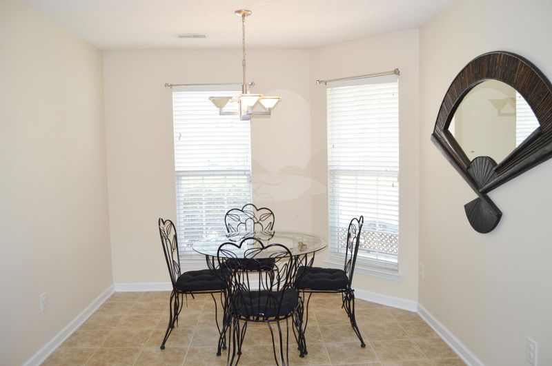 111 Trickle Dr, Summerville, SC 29483