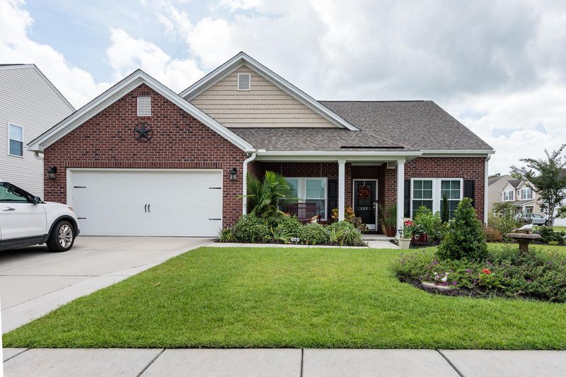 209 Stone Crop Dr, Goose Creek, SC 29445