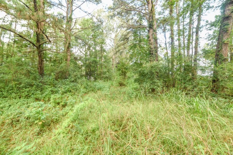 214 E 5th South St, Summerville, SC 29483