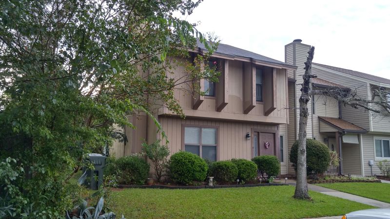 16 Hunters Ct, Goose Creek, SC 29445