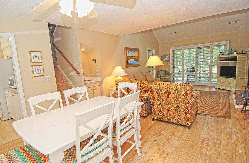 501 Cobby Creek Ln, Johns Island, SC 29455
