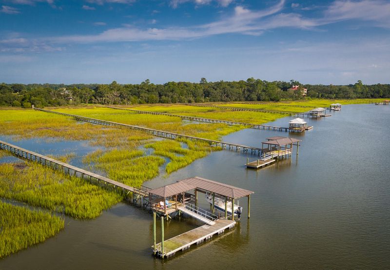 64 Anchor Watch Dr, Wadmalaw Island, SC 29487