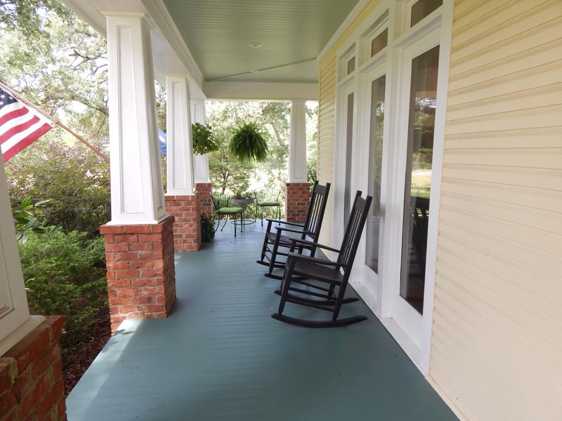 256 Broadpath Rd, Huger, SC 29450