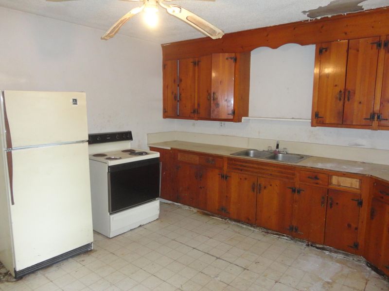 1619 Memminger Ave, Charleston, SC 29407
