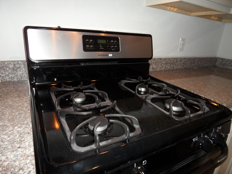 4852 Meeting Oaks Dr, Ladson, SC 29456