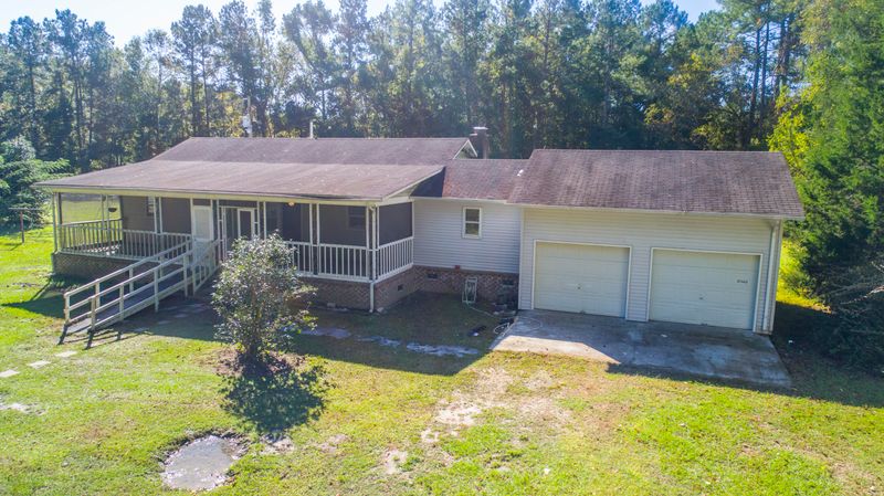 129 Sandstone Ln, Ridgeville, SC 29472