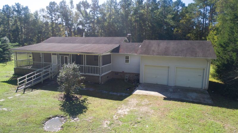 129 Sandstone Ln, Ridgeville, SC 29472