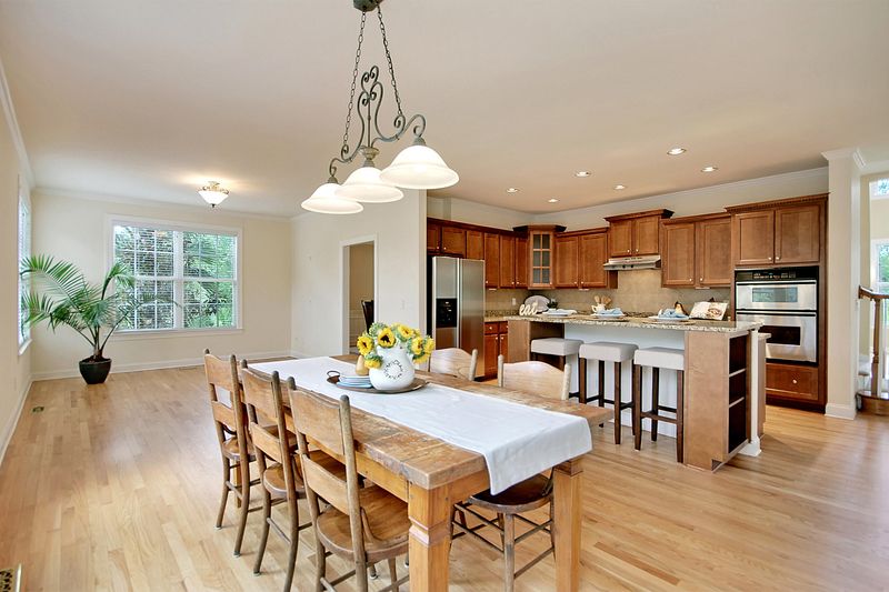 1107 Barfield St, Daniel Island, SC 29492