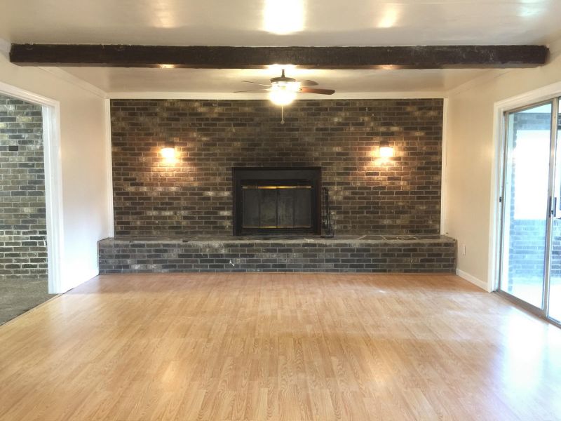 305 Logan Dr, Summerville, SC 29483