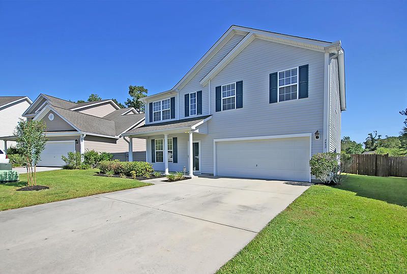 2432 Thoreau St, North Charleston, SC 29406